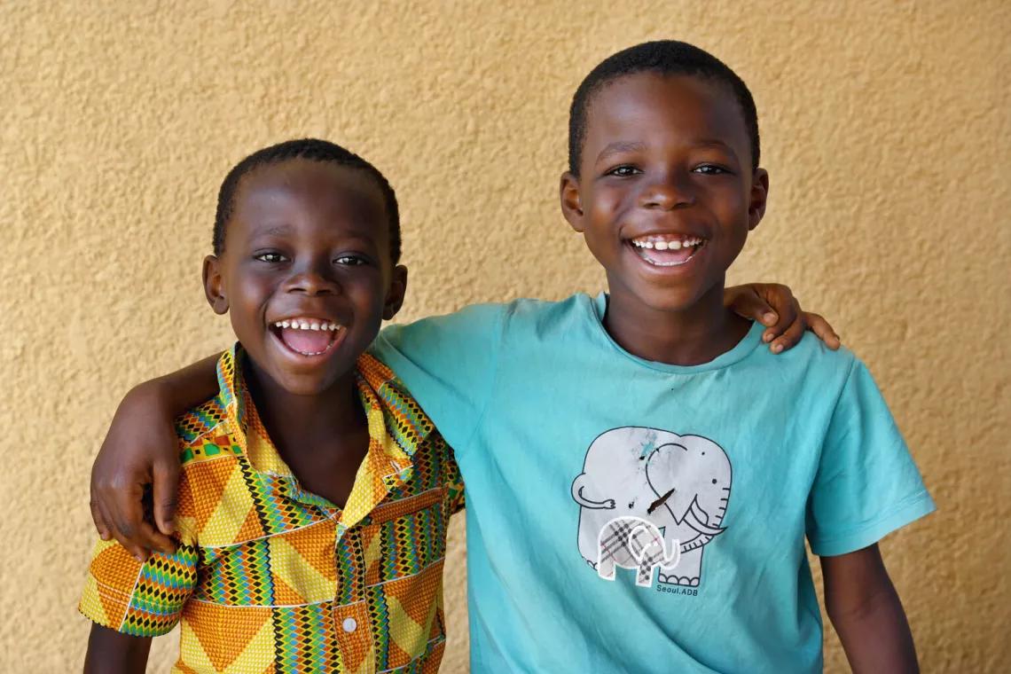 Enfants souriants en Afrique